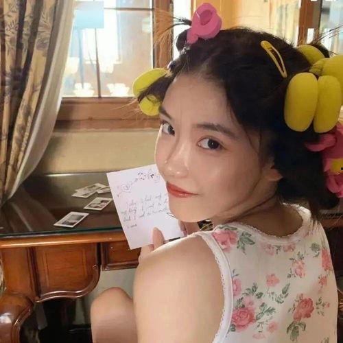 吃瓜娱乐图片搞笑头像女,搞笑头像中的青春活力女生风采 第2张 吃瓜娱乐图片搞笑头像女,搞笑头像中的青春活力女生风采 第2张